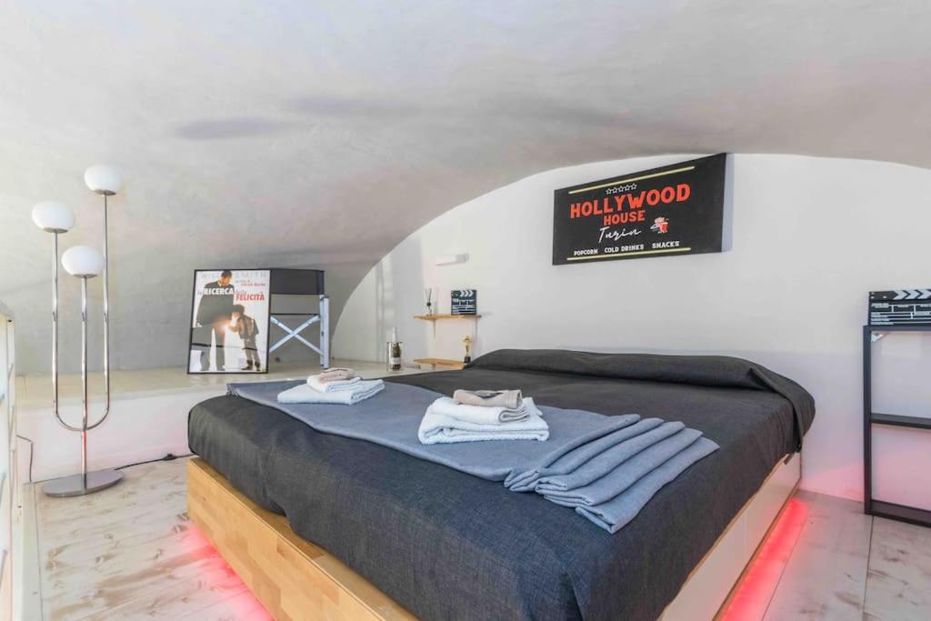 Hollywood HouseIn The Heart Of Turin Turim Exterior foto